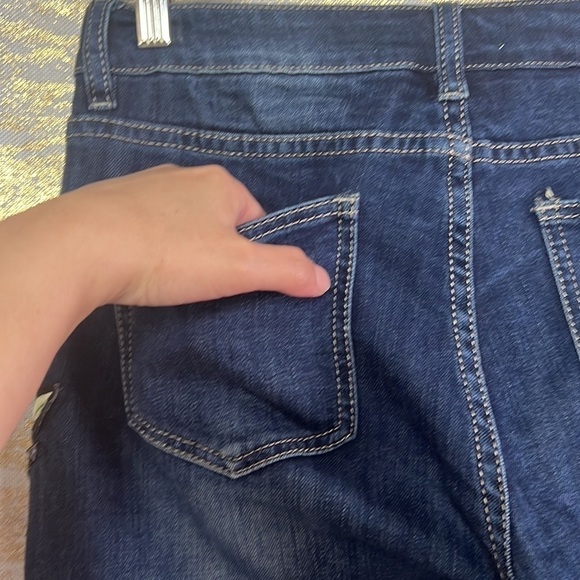 MONDAY Premium Dark Wash Embroidered/Studded Jeans Size M - Picture 9 of 12